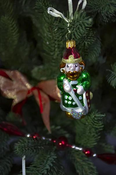 Vintage Weihnachtsbaum Spielzeug Dekorationen Nussknacker Glaskugel — Stockfoto