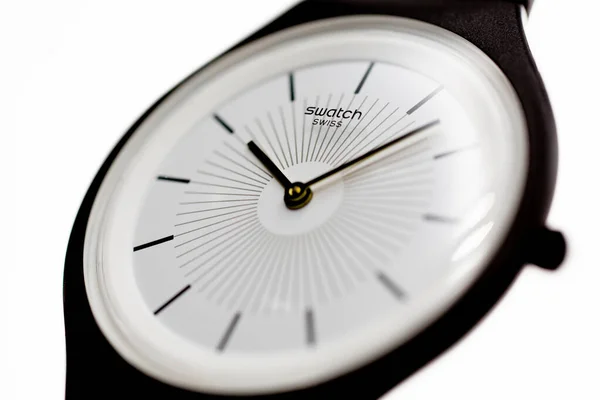 Рим, Італія 07.10.2020 - Логотип Swatch на wristwatch dial — стокове фото