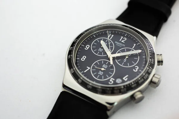New York, NY, USA 07.10.2020 - Swiss κλασικό σχεδιασμό ρολόι χαλαζία — Φωτογραφία Αρχείου