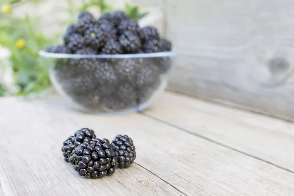 Three Blackberries Close Blurred Glass Bowl Full Berries Grey Old — Stock Photo, Image