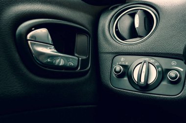 Bir araba iç, Far anahtarı, kolu, saç kremi, görüntüyü kapat