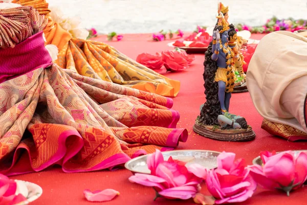 Індійська Весільна церемонія, прикраси для традиційних етнічних ритуалів для шлюбу — стокове фото