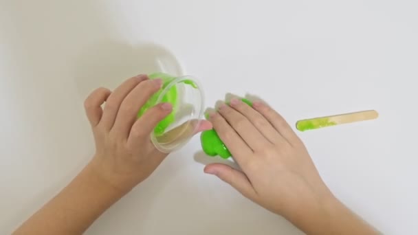 Slime Videos Kids 239 Slime for kids Videos, Royalty-free Stock Slime for kids Footage | Depositphotos