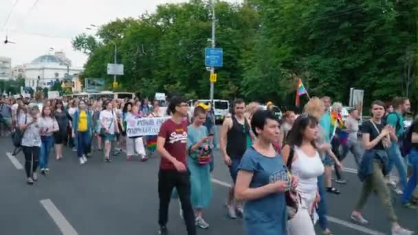 Ukraine Kiev Juni 2018 Marts Lgbt Ligestilling Homoseksuel Lesbisk Stolthed – Stock-video