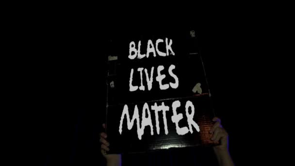 Czarne Życie Znaczenie Tłum Protestuje Przeciwko Nierówności Rasowej Zamieszki Przeciwko — Wideo stockowe