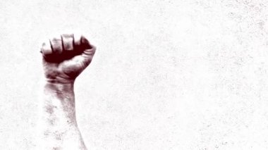 Siyah yumruğunu kaldırdı. Irkçılığa karşı savaşın sembolü. Irkçı ayrımcılığa ve polis şiddetine karşı protesto. Siyahların Yaşamı Önemlidir. Metin için boşluk