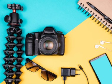 Yaz tatili için Gezgin blogger seti