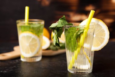 Doğal limonata organik limon ve nane