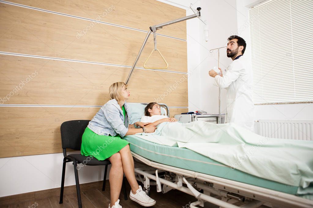 Doctor visiting her patient 