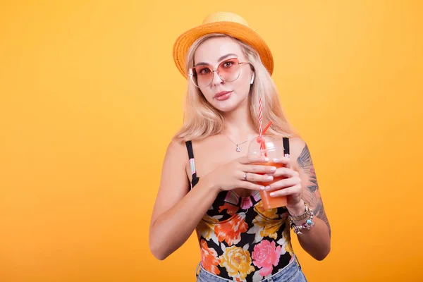 Happy Woman Holding Fresh Orange Juice — Stock Photo, Image