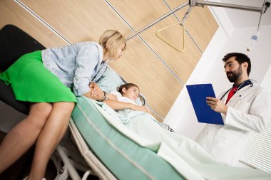 Doktor hastasını için iyi haber veren 