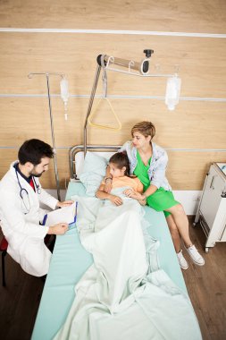 Doktor hastasını visitin 