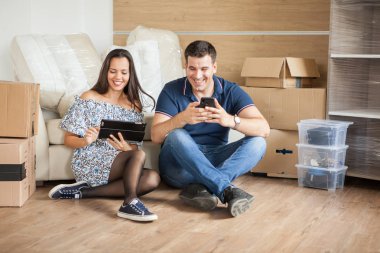 Mutlu çift evlerinde dekorasyon seçeneği söz