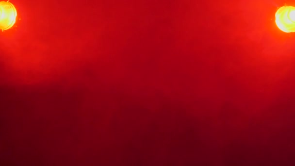 Humo abstracto y humo sobre dos luces rojas — Vídeo de stock