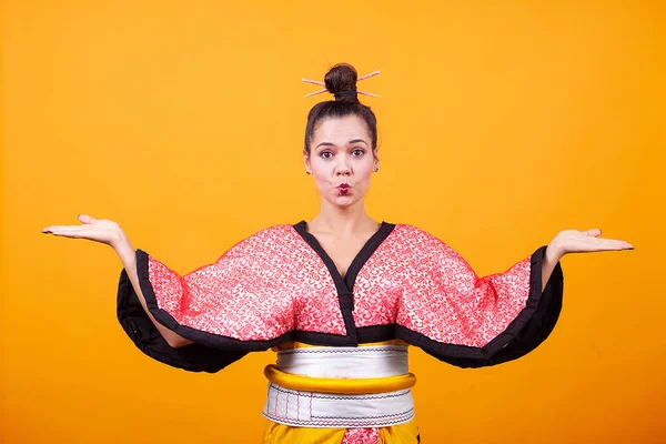 Belle Jeune Femme Costume Japonais Geisha Fille — Photo