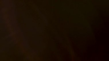 Kameranın merceği sıcak ışık ışınları