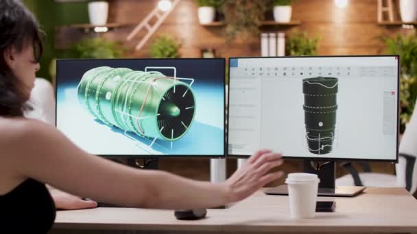 Kreativer Designer arbeitet in professioneller 3D-Software-Anwendung — Stockvideo