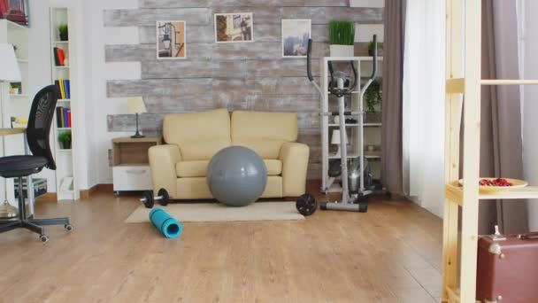 Accesorios para el hogar fitness — Vídeos de Stock