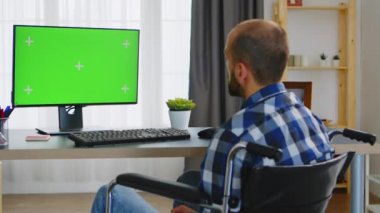 Yeşil ekran ile göster