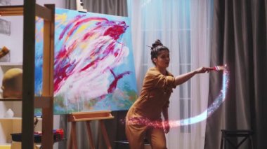 Vizyoner sanatçı karışık gerçekliği kullanıyor