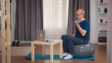 Çevrimiçi fitness dersi