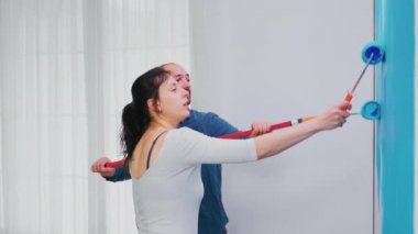 Apartman duvarını yeniden onar