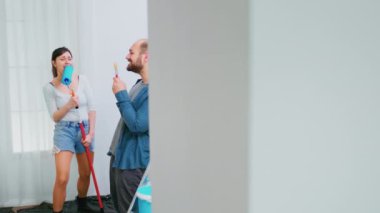 Yenileme ve şarkı söyleme