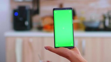 Akıllı telefonun krom anahtar görüntüsü