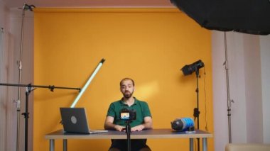 Ünlü vlogger kayıt videosu