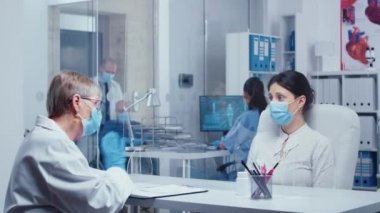 COVID-19 vakalarında doktordan kötü haberler