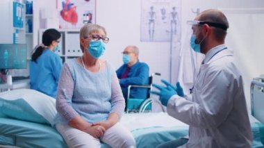 Yaşlılar için doktor danışmanlığı