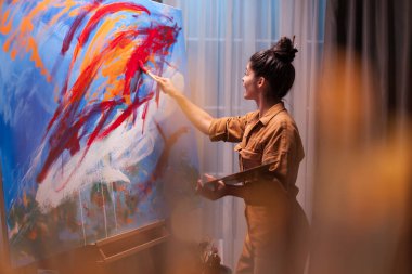 Güzel sanatçılar.