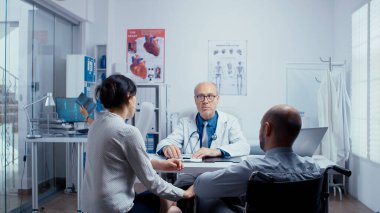 Engelliler ve engelliler için modern klinik