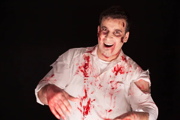 Vrolijke man verkleed als een enge zombie — Stockfoto