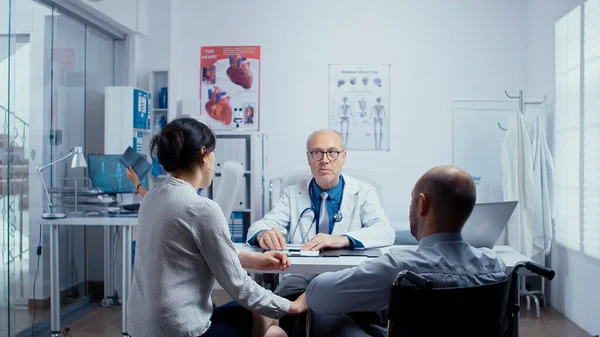 Modern clinic for disabled and handicapped recovery — Stock Photo, Image