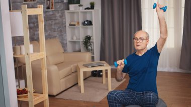 Halterli omuz presi.