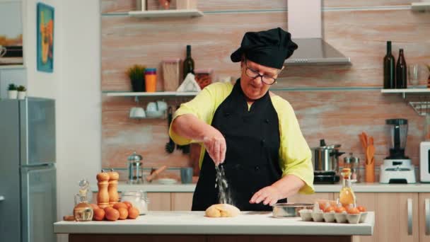 Приготування тіста для випічки — стокове відео