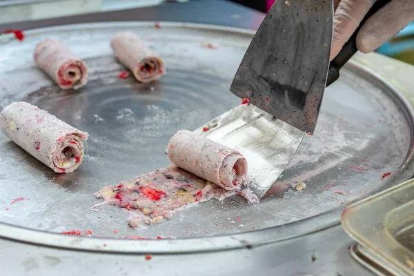 El yapımı el yapımı meyve ile dondurulmuş dondurma