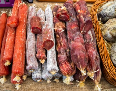 farklı pişirme süreleri sosis füme