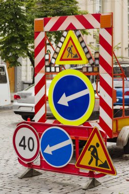 Ne zaman bir yol işaretleme yol için yol işaretleri