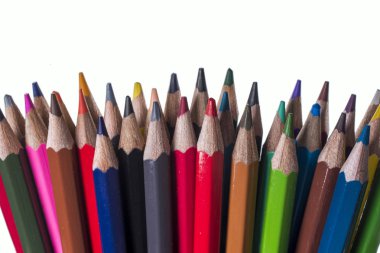 çizim için bir küme renkli kalemler