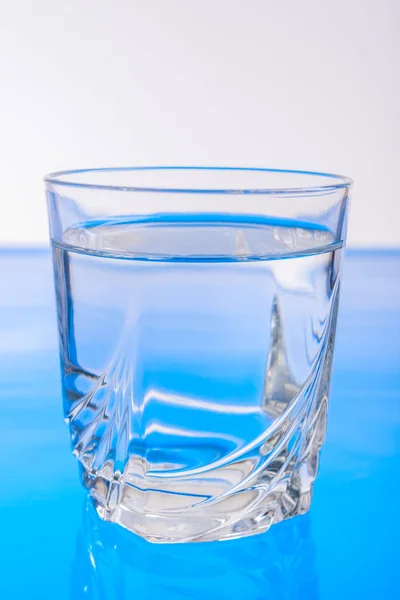 Temiz su ile cam — Stok fotoğraf