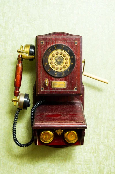 Vieux Téléphone Sur Mur — Photo