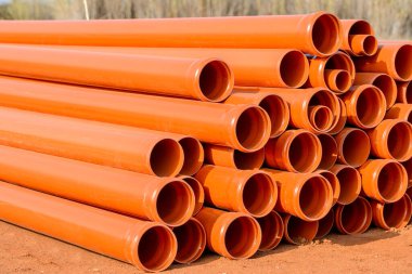 Su ve kanalizasyon için plastik borular.