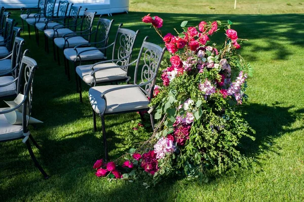 Chaises Pour Les Invités Sur Herbe — Photo