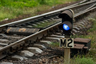 Demiryolunda semafor.