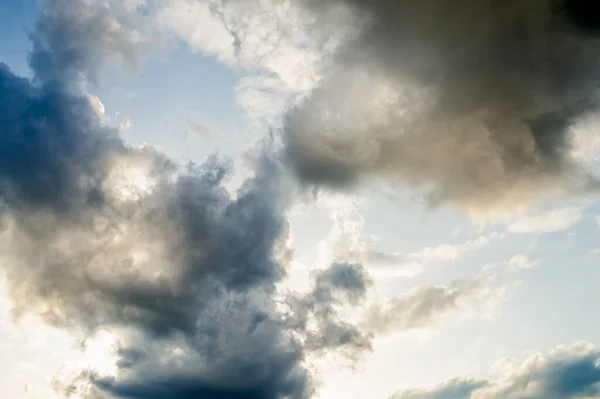 Wolken Hellblauen Himmel — Stockfoto