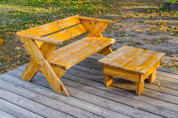 Houten Bank Tafel Met Planken Straat — Stockfoto