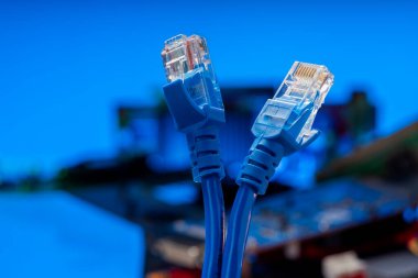 Yüksek hızlı veri iletimi için kablolar, yakın çekim için ethernet bağlantıları