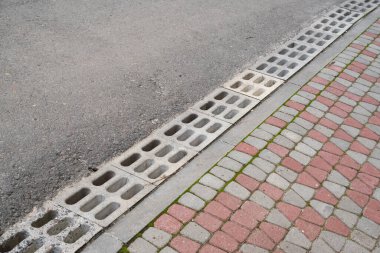 Su kanalizasyonu için fırtına olukları, yağmur oluğu